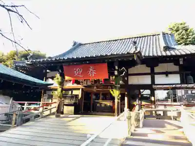 新井薬師(梅照院)の本殿・本堂