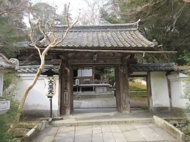 石山寺の山門・神門