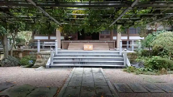 林泉寺の本殿・本堂