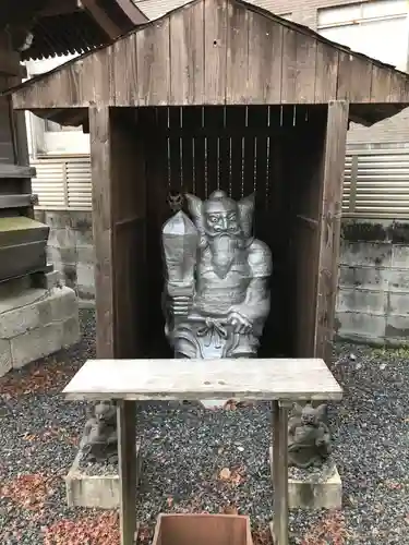 若宮八幡宮（陶器神社）の像