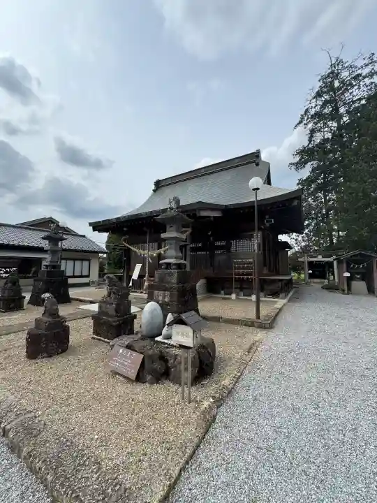鷲宮神社の{uncategorized: "未分類", other: "その他", undefined: "問題あり", building: "その他建物", grave: "お墓", sacred_gate: "鳥居", guardian: "狛犬", statue: "像", buddha: "仏像", history: "歴史", nature: "自然", garden: "庭園", animal: "動物", pagoda: "塔", temizu: "手水舎", mountain_gate: "山門・神門", sanctuary: "本殿・本堂", subordinate: "末社・摂社", art: "芸術", scenery: "景色", jizo: "地蔵", ema: "絵馬", goshuin: "御朱印", omikuji: "おみくじ", items: "授与品その他", amulet: "お守り", goshuincho: "御朱印帳", eats: "食事", festival: "お祭り", votive_dance: "神楽", shichigosan: "七五三参", wedding: "結婚式", experience: "体験その他", initially: "初詣", around: "周辺", anti_infection: "感染症対策"}
