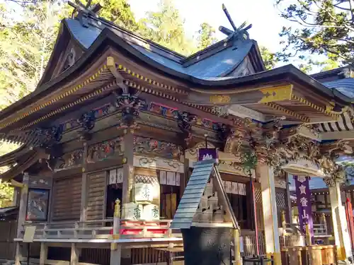 宝登山神社の本殿