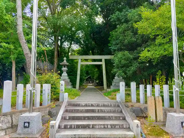 月之宮社の鳥居