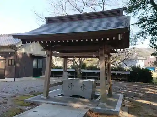 豊富神社の手水舎