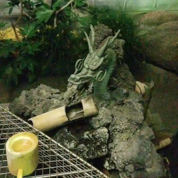 須賀神社の手水舎