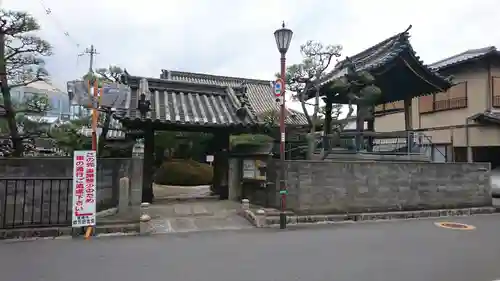 理安寺の山門・神門