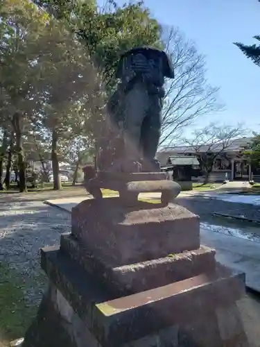 新川神社の狛犬