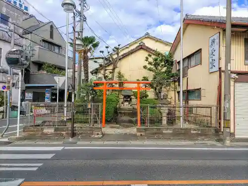 青雲稲荷大社の鳥居