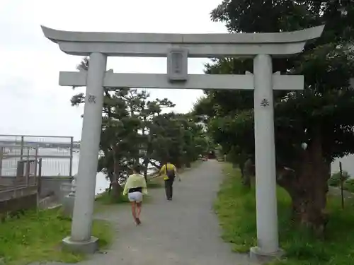 琵琶島神社の鳥居