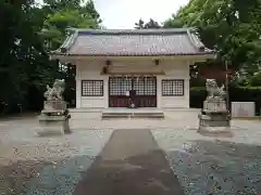 諏訪神社の本殿