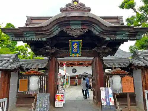 善光寺大本願の山門