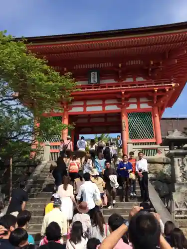 清水寺の山門・神門