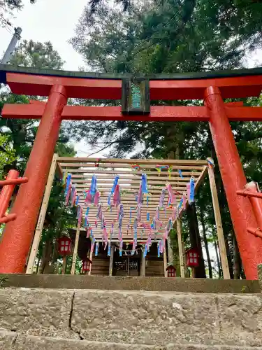 津島本宮社の{uncategorized: "未分類", other: "その他", undefined: "問題あり", building: "その他建物", grave: "お墓", sacred_gate: "鳥居", guardian: "狛犬", statue: "像", buddha: "仏像", history: "歴史", nature: "自然", garden: "庭園", animal: "動物", pagoda: "塔", temizu: "手水舎", mountain_gate: "山門・神門", sanctuary: "本殿・本堂", subordinate: "末社・摂社", art: "芸術", scenery: "景色", jizo: "地蔵", ema: "絵馬", goshuin: "御朱印", omikuji: "おみくじ", items: "授与品その他", amulet: "お守り", goshuincho: "御朱印帳", eats: "食事", festival: "お祭り", votive_dance: "神楽", shichigosan: "七五三参", wedding: "結婚式", experience: "体験その他", initially: "初詣", around: "周辺", anti_infection: "感染症対策"}