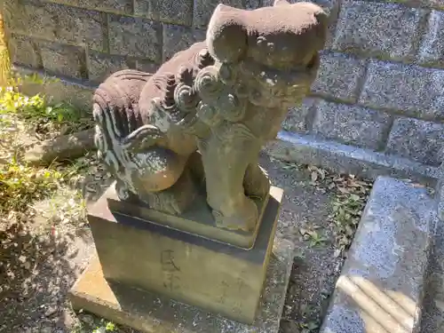 御霊神社の狛犬