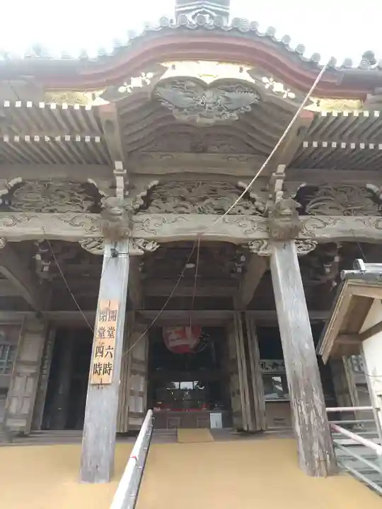 誕生寺の本殿・本堂