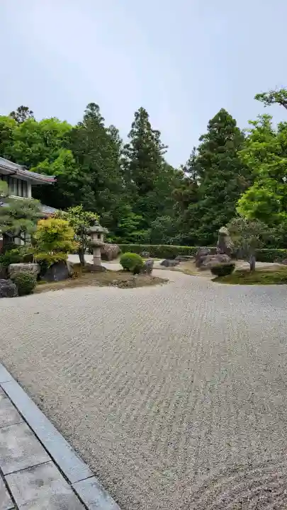 保壽院(保寿院)の{uncategorized: "未分類", other: "その他", undefined: "問題あり", building: "その他建物", grave: "お墓", sacred_gate: "鳥居", guardian: "狛犬", statue: "像", buddha: "仏像", history: "歴史", nature: "自然", garden: "庭園", animal: "動物", pagoda: "塔", temizu: "手水舎", mountain_gate: "山門・神門", sanctuary: "本殿・本堂", subordinate: "末社・摂社", art: "芸術", scenery: "景色", jizo: "地蔵", ema: "絵馬", goshuin: "御朱印", omikuji: "おみくじ", items: "授与品その他", amulet: "お守り", goshuincho: "御朱印帳", eats: "食事", festival: "お祭り", votive_dance: "神楽", shichigosan: "七五三参", wedding: "結婚式", experience: "体験その他", initially: "初詣", around: "周辺", anti_infection: "感染症対策"}