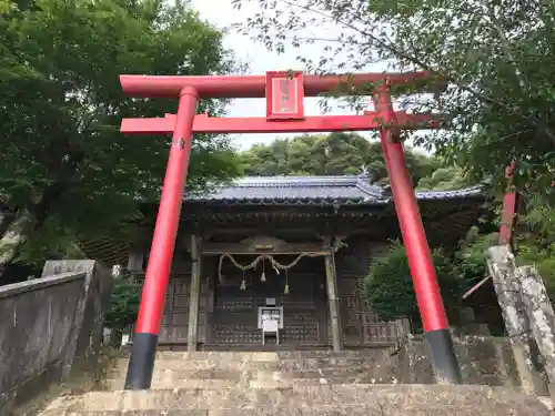 龍光寺の末社