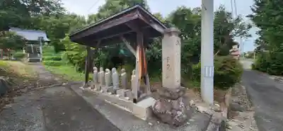 沢泉寺の地蔵