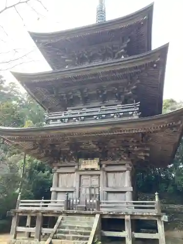 鶴林寺の{uncategorized: "未分類", other: "その他", undefined: "問題あり", building: "その他建物", grave: "お墓", sacred_gate: "鳥居", guardian: "狛犬", statue: "像", buddha: "仏像", history: "歴史", nature: "自然", garden: "庭園", animal: "動物", pagoda: "塔", temizu: "手水舎", mountain_gate: "山門・神門", sanctuary: "本殿・本堂", subordinate: "末社・摂社", art: "芸術", scenery: "景色", jizo: "地蔵", ema: "絵馬", goshuin: "御朱印", omikuji: "おみくじ", items: "授与品その他", amulet: "お守り", goshuincho: "御朱印帳", eats: "食事", festival: "お祭り", votive_dance: "神楽", shichigosan: "七五三参", wedding: "結婚式", experience: "体験その他", initially: "初詣", around: "周辺", anti_infection: "感染症対策"}