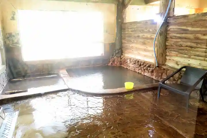 湯倉神社(北海道)