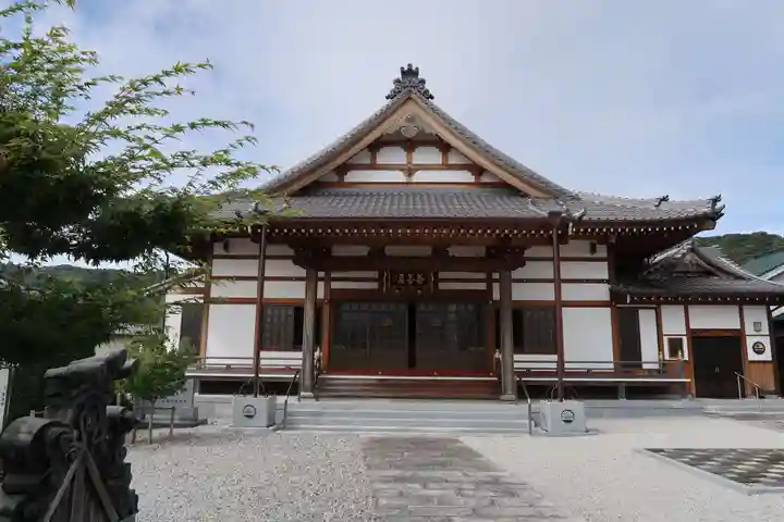 東林寺の本殿・本堂