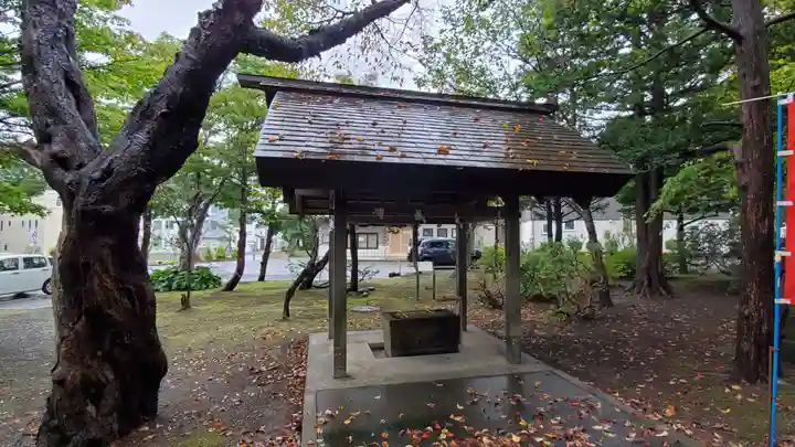 北広島市総鎮守 廣島神社の手水舎