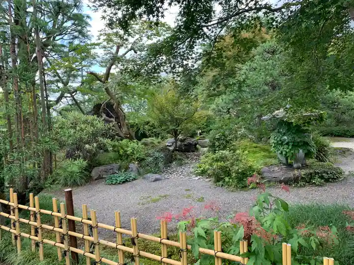 龍蟠寺の庭園