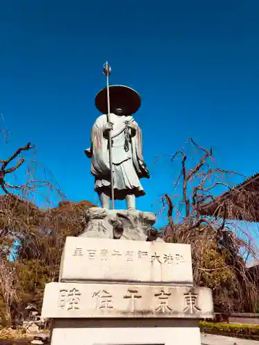 西新井大師総持寺の像