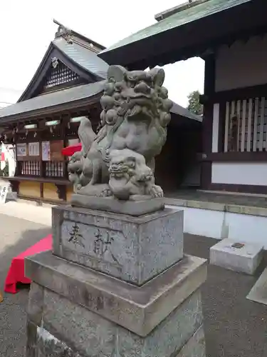 公所浅間神社の狛犬