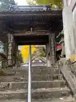 椿堂 遍照院の山門・神門