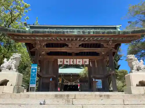 忌宮神社の山門・神門