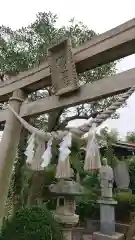 横浜御嶽神社の鳥居