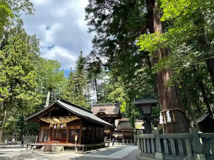 諏訪大社下社春宮(長野県)