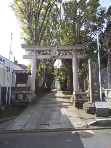 桐ヶ谷氷川神社の鳥居
