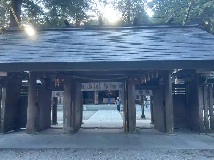 天岩戸神社の{uncategorized: "未分類", other: "その他", undefined: "問題あり", building: "その他建物", grave: "お墓", sacred_gate: "鳥居", guardian: "狛犬", statue: "像", buddha: "仏像", history: "歴史", nature: "自然", garden: "庭園", animal: "動物", pagoda: "塔", temizu: "手水舎", mountain_gate: "山門・神門", sanctuary: "本殿・本堂", subordinate: "末社・摂社", art: "芸術", scenery: "景色", jizo: "地蔵", ema: "絵馬", goshuin: "御朱印", omikuji: "おみくじ", items: "授与品その他", amulet: "お守り", goshuincho: "御朱印帳", eats: "食事", festival: "お祭り", votive_dance: "神楽", shichigosan: "七五三参", wedding: "結婚式", experience: "体験その他", initially: "初詣", around: "周辺", anti_infection: "感染症対策"}
