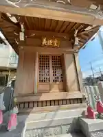 新黒稲荷神社の本殿・本堂