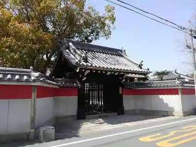 大寶寺（大宝寺）の山門・神門