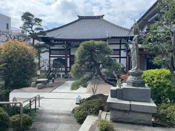 妙清寺の{uncategorized: "未分類", other: "その他", undefined: "問題あり", building: "その他建物", grave: "お墓", sacred_gate: "鳥居", guardian: "狛犬", statue: "像", buddha: "仏像", history: "歴史", nature: "自然", garden: "庭園", animal: "動物", pagoda: "塔", temizu: "手水舎", mountain_gate: "山門・神門", sanctuary: "本殿・本堂", subordinate: "末社・摂社", art: "芸術", scenery: "景色", jizo: "地蔵", ema: "絵馬", goshuin: "御朱印", omikuji: "おみくじ", items: "授与品その他", amulet: "お守り", goshuincho: "御朱印帳", eats: "食事", festival: "お祭り", votive_dance: "神楽", shichigosan: "七五三参", wedding: "結婚式", experience: "体験その他", initially: "初詣", around: "周辺", anti_infection: "感染症対策"}
