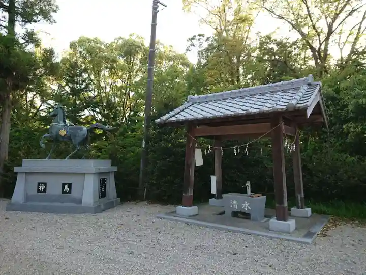 神明神社の手水舎