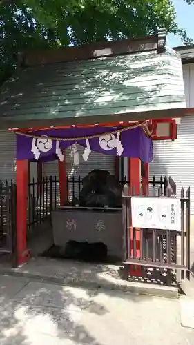 葛飾氷川神社の手水舎