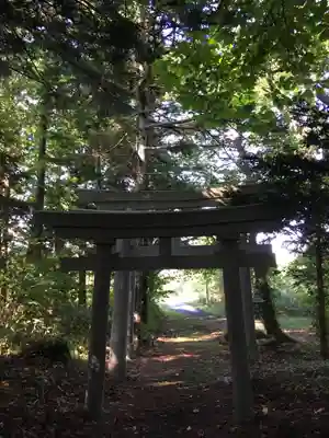 権現山内浦神社の鳥居