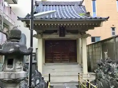 行成稲荷神社の本殿・本堂