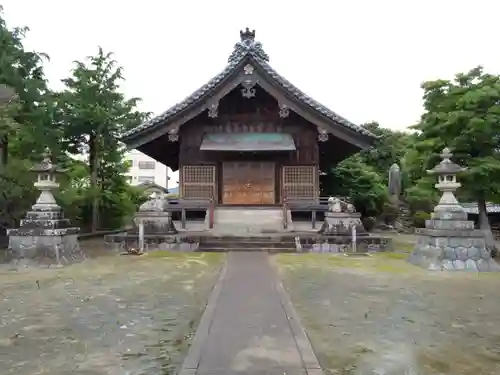 大草神社の本殿・本堂