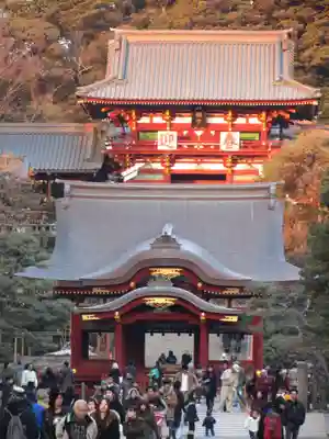 鶴岡八幡宮の山門・神門