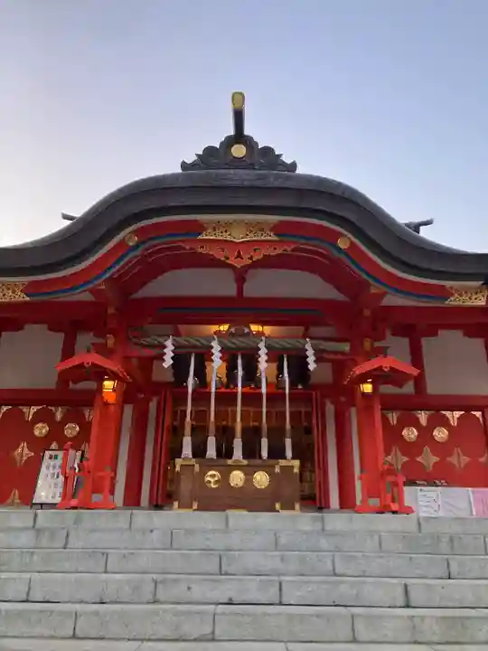 花園神社の本殿・本堂