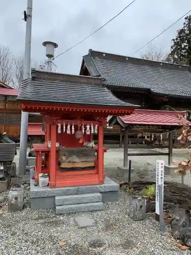 田出宇賀神社の末社