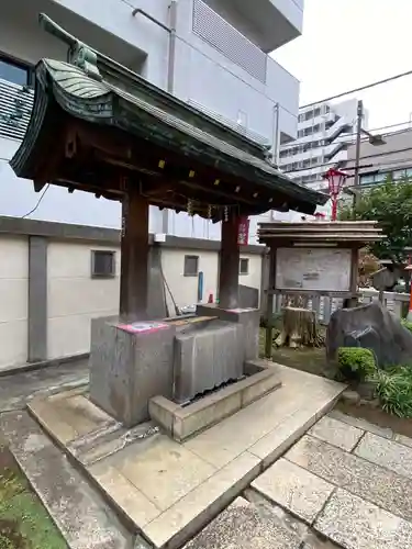 吉原神社の手水舎