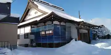 聞光寺の本殿・本堂