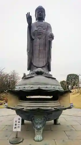 東本願寺本廟 牛久浄苑（牛久大仏）(茨城県)