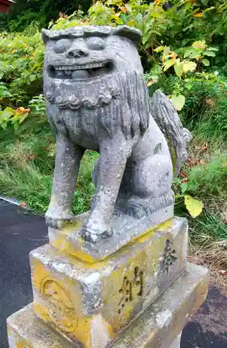 入船金刀比羅神社の狛犬